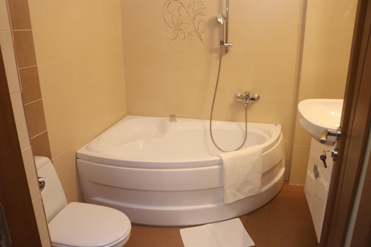 Vega Beach Apartment มามายา ภายนอก รูปภาพ